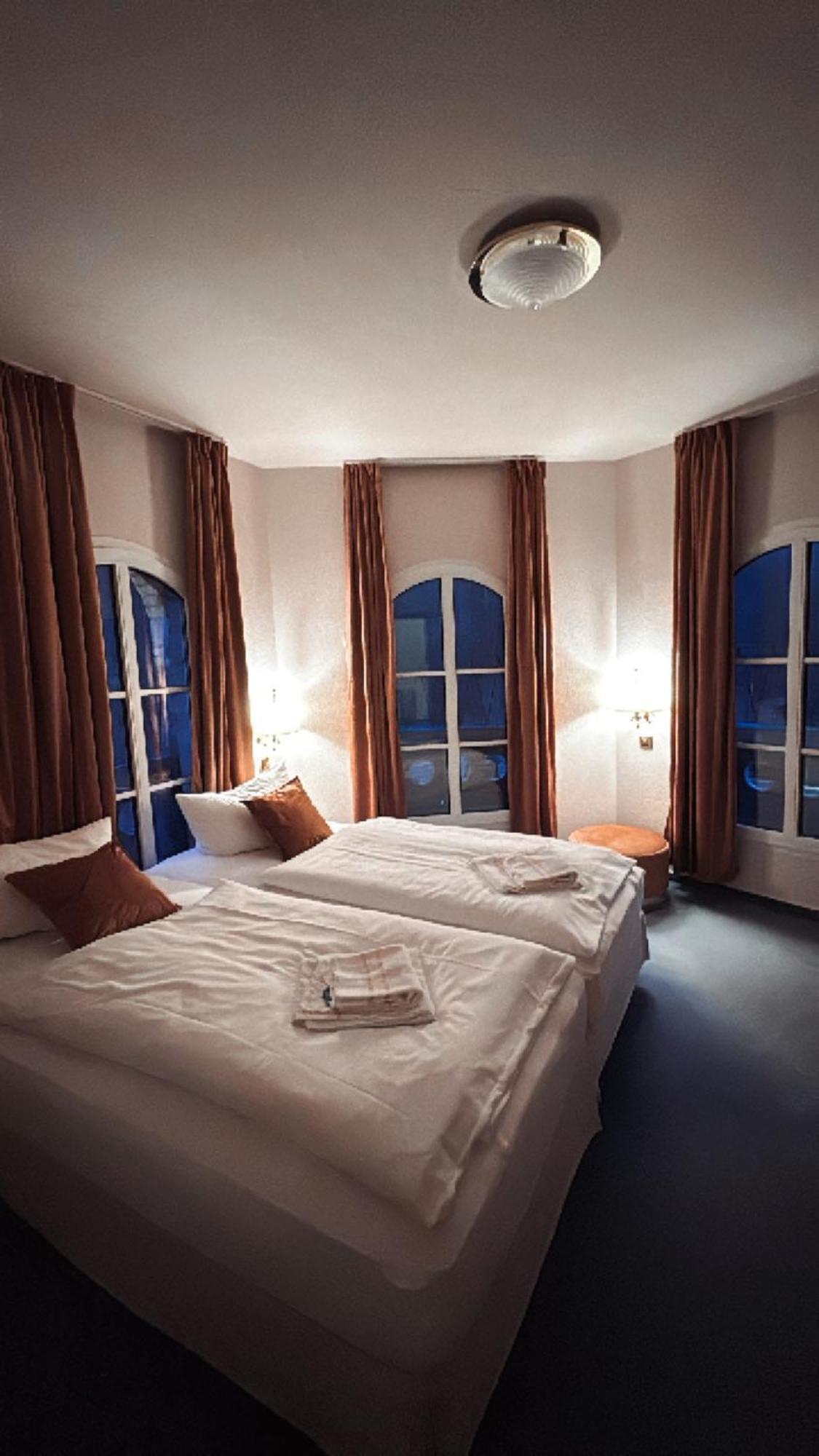 Hotel Bodeblick Thale Bagian luar foto