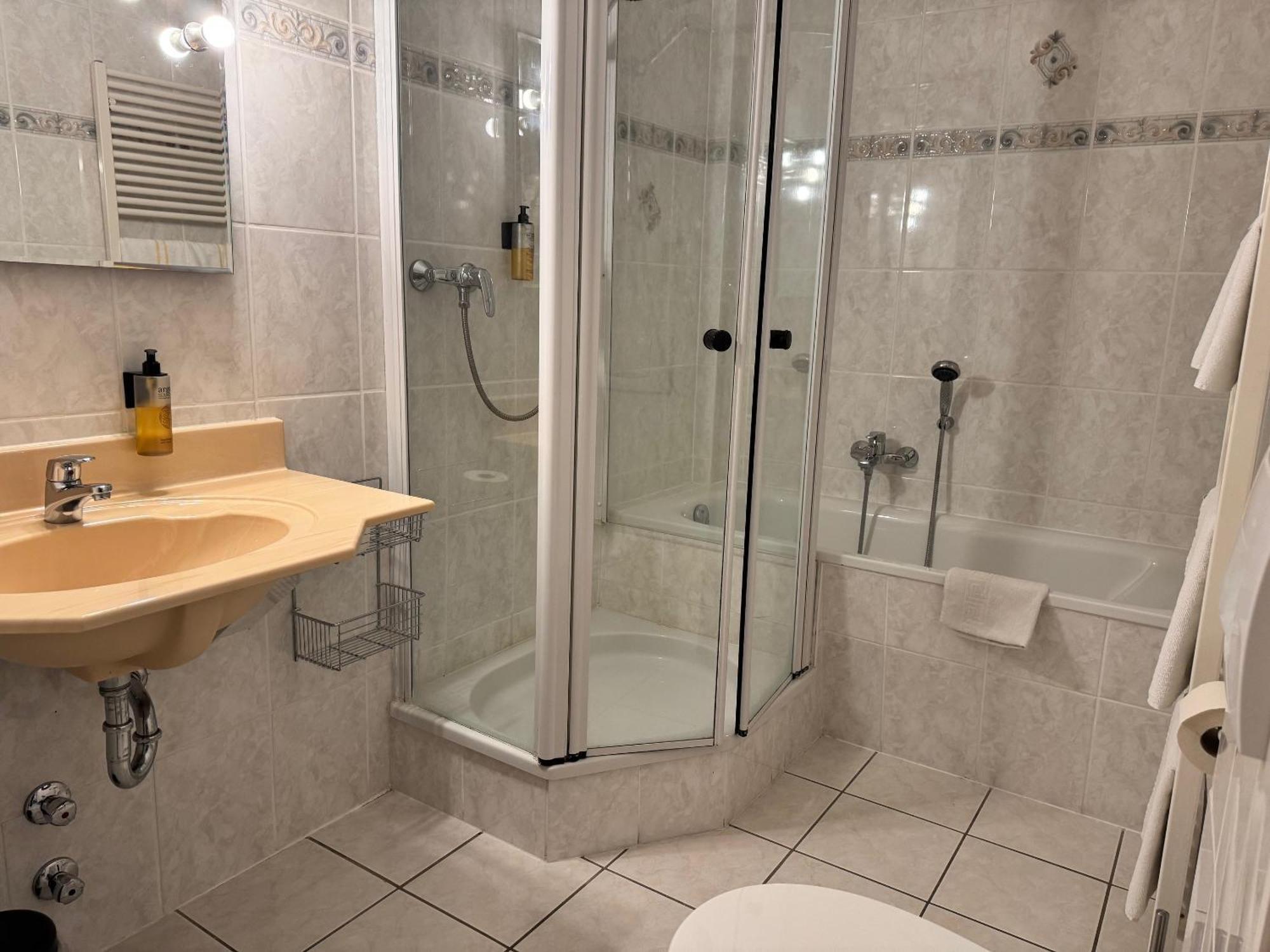 Hotel Bodeblick Thale Bagian luar foto