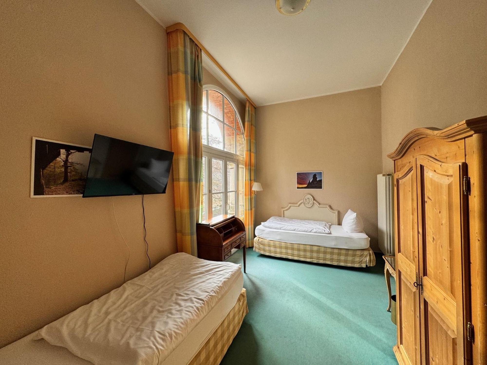 Hotel Bodeblick Thale Bagian luar foto